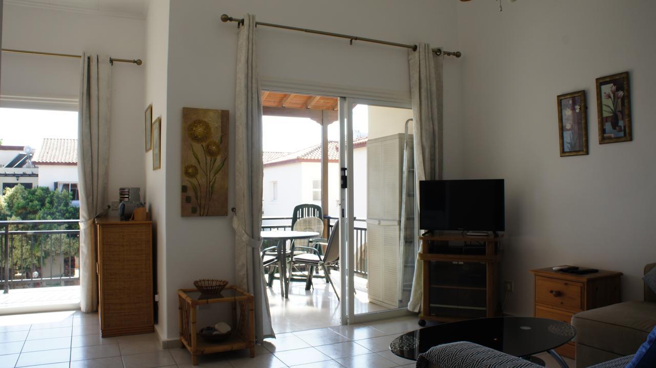Limnaria Westpark 129 Daire Pafos Dış mekan fotoğraf